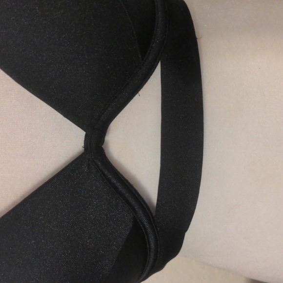 Victoria Secret Black Padded Swimsuit Bikini Halter Top. Size 34DD NWOT - Picture 7 of 9